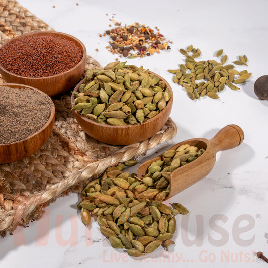 Roasted Green Cardamom